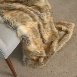 Best Home Fashion Amber Fox Faux Fur Throw Blanket, 58 in. x 60 in. thumbnail 3