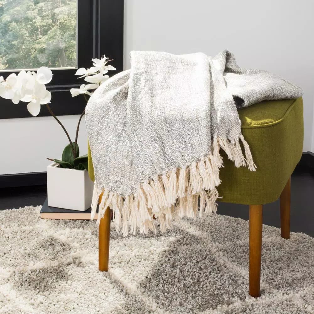 Safavieh Jacqui Grey and Silver Metallic Abstract Cotton Throw Blanket with Fringe