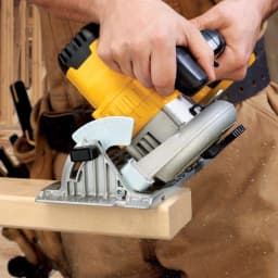 DEWALT DCS391B 20V MAX Cordless 6-1/2 in. Circular Saw (Tool Only) thumbnail 11
