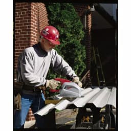 Milwaukee 6370-20 13 Amp 8 in. Metal-Cutting Circular Saw thumbnail 7
