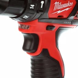 Milwaukee M12 12V Lithium-Ion Cordless 3/8 in. Hammer Drill/Driver Kit with Two 1.5 Ah Batteries and Hard Case thumbnail 5