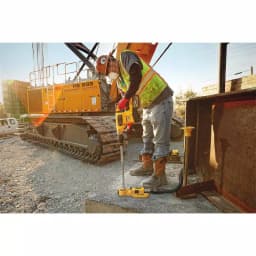 DEWALT DCH481X2 60V MAX FLEXVOLT SDS-Max Rotary Hammer Kit with (2) 9.0Ah Batteries thumbnail 6