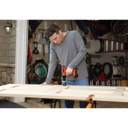 BLACK+DECKER 20V MAX Lithium-Ion Cordless Drill/Driver Kit with 1.5 Ah Battery and Charger thumbnail 6
