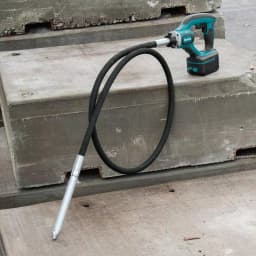 Makita 18V LXT Lithium-Ion Cordless Concrete Vibrator, 8 ft. Shaft (Tool-Only) thumbnail 4