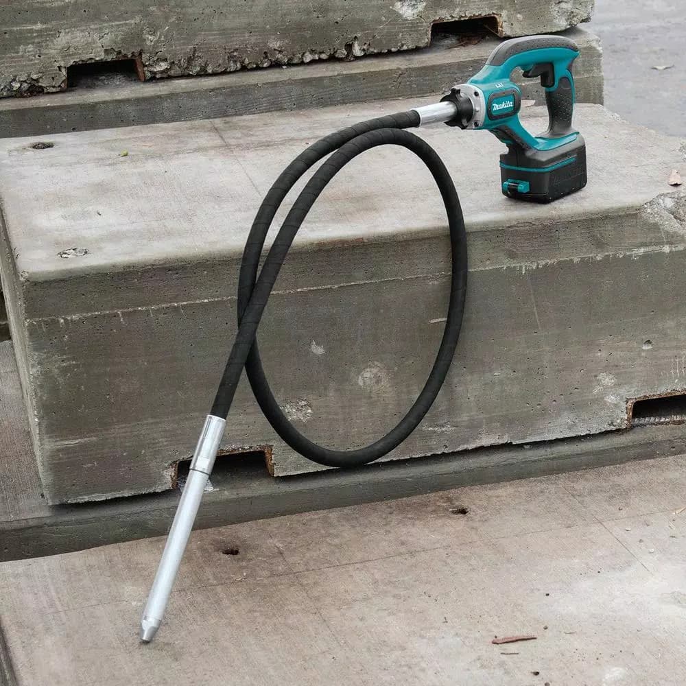 Makita 18V LXT Lithium-Ion Cordless Concrete Vibrator, 8 ft. Shaft (Tool-Only)