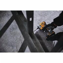 DEWALT 20V MAX ATOMIC 1/4 in. Brushless Compact Impact Driver Kit with 4 Batteries and Charger thumbnail 10