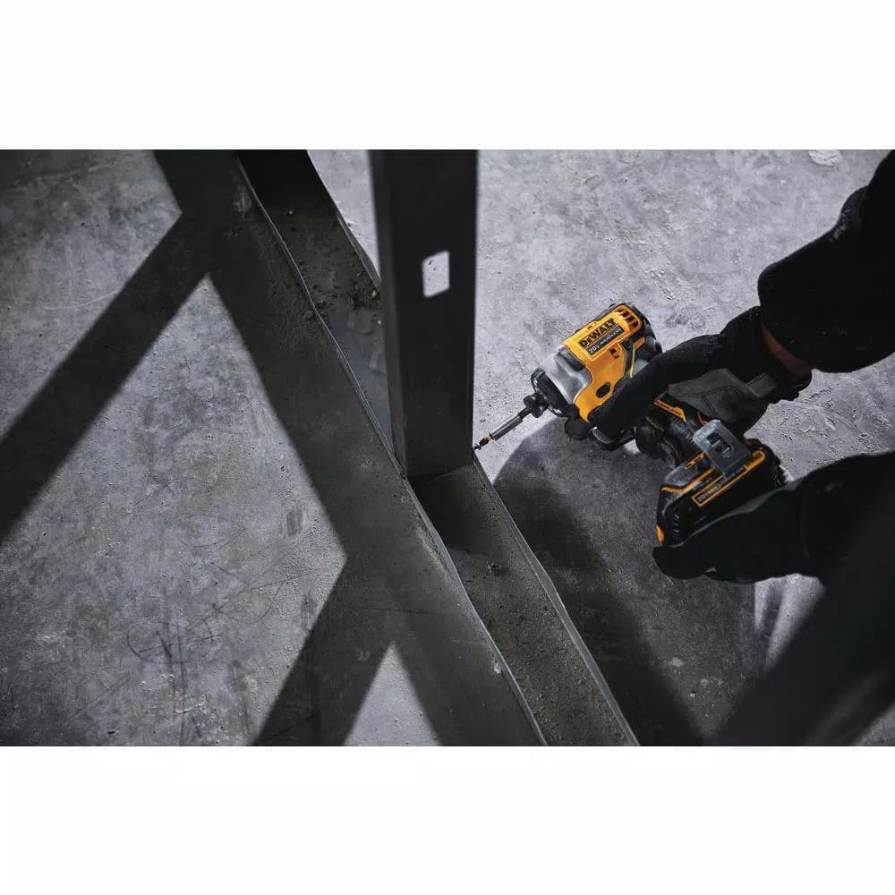 DEWALT 20V MAX ATOMIC 1/4 in. Brushless Compact Impact Driver Kit with 4 Batteries and Charger