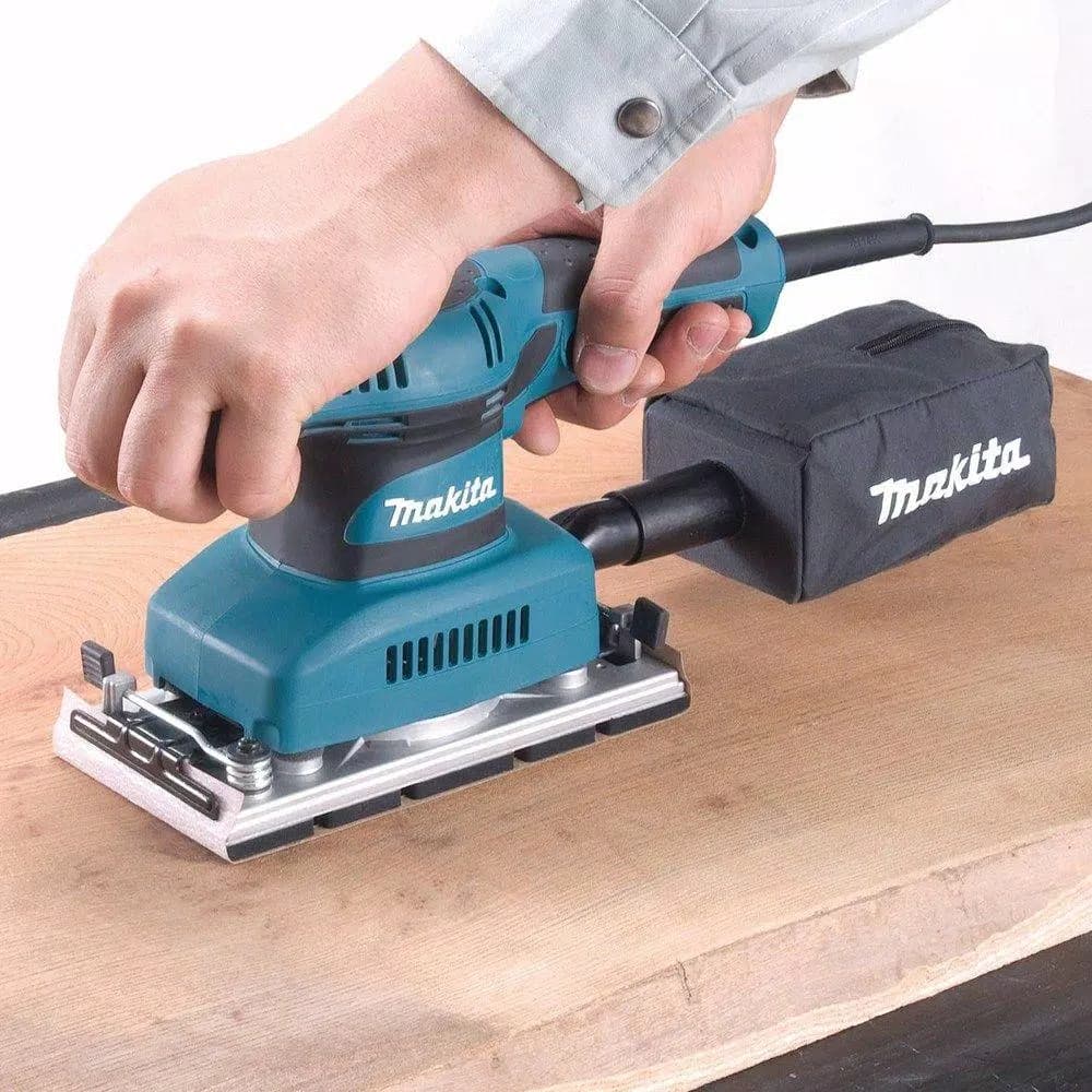 Makita 1.7 Amp 1/3 Sheet Corded Finishing Sander, 11,000 OPM