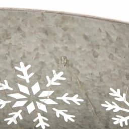 Glitzhome 21.65 in. Snowflake Diecut Metal Tree Collar with Light String thumbnail 5
