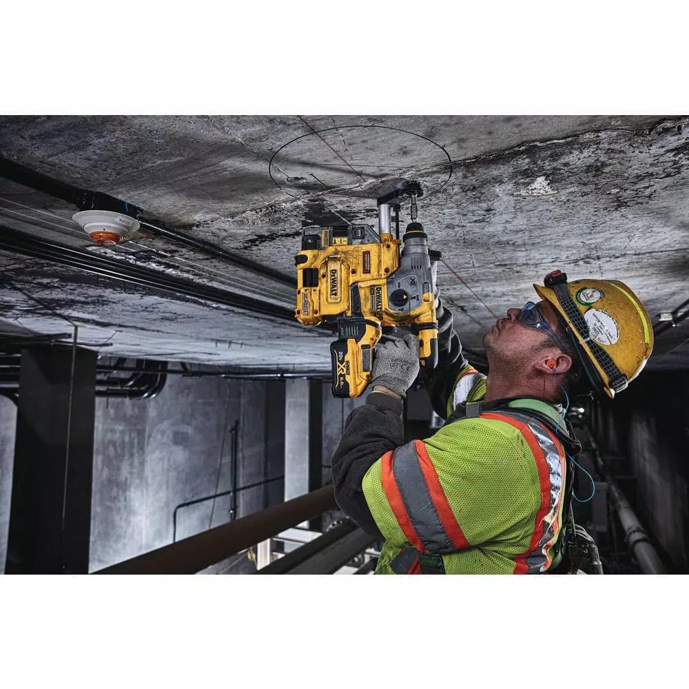 DEWALT 20V MAX XR Brushless SDS Plus L-Shape Rotary Hammer Kit with Dust Extractor & (2) 6.0 Ah Batteries