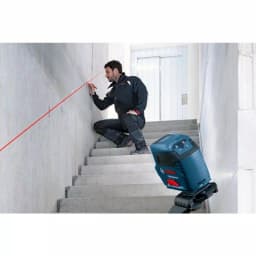 Bosch GLL 50 Self-Leveling Cross-Line Laser Level Kit with BM3 Positioning Device thumbnail 8