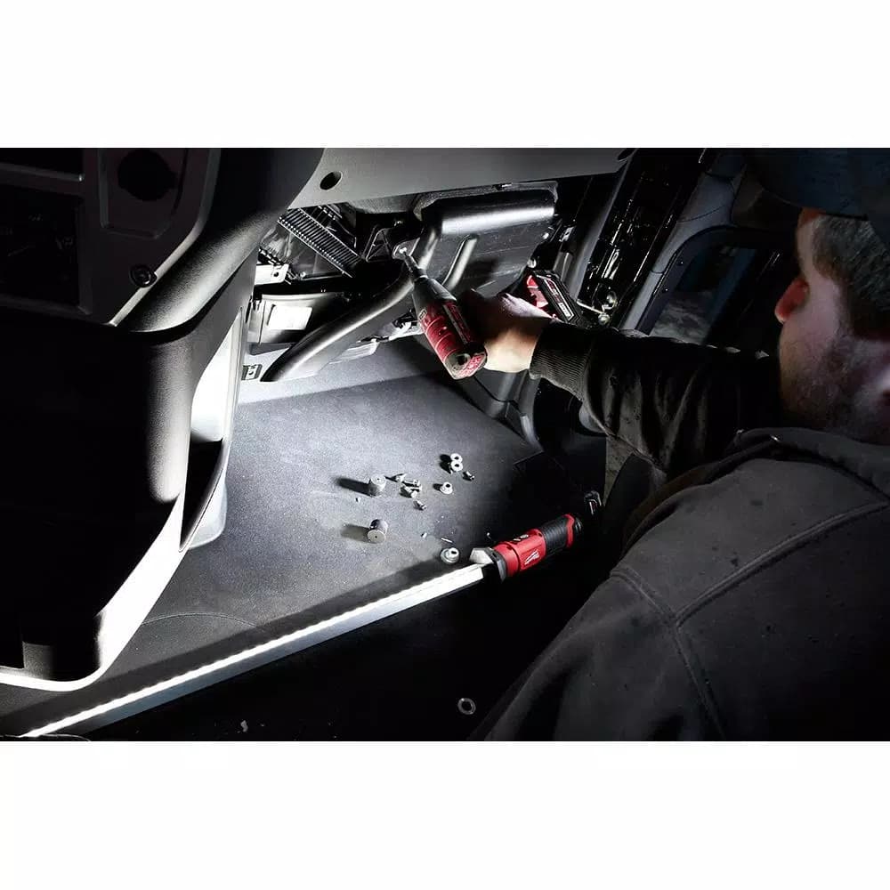 Milwaukee M12 12V Lithium-Ion Cordless LED Underhood Light (Tool-Only)