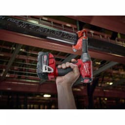 Milwaukee M18 FUEL 1/2 in. Compact Impact Wrench Kit with 9-Piece SHOCKWAVE Socket Set thumbnail 5