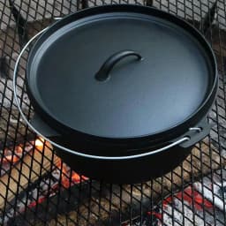 Sunnydaze Decor Sunnydaze 8 Qt. Round Cast Iron Dutch Oven with Lid, Black thumbnail 3
