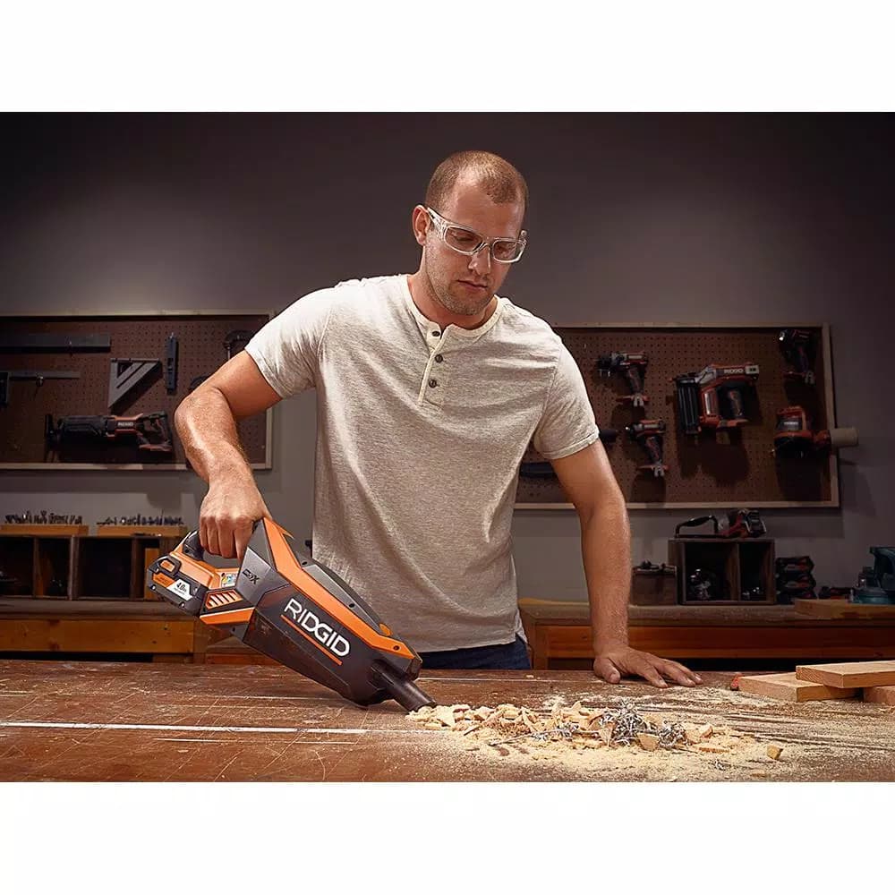 RIDGID 18V GEN5X Cordless Brushless Wet/Dry Handheld Vacuum (Tool Only)