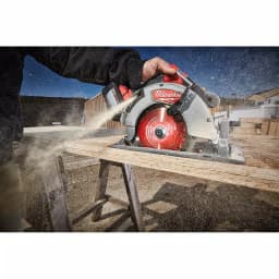 Milwaukee M18 FUEL 18V Brushless 3-Tool Combo Kit: 7-1/4 in. Circular Saw, Jigsaw & Compact Router thumbnail 6