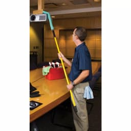 Rubbermaid Commercial Products Rubbermaid Commercial HYGEN 20 in. Quick-Connect Flexible Microfiber Duster Wand thumbnail 5