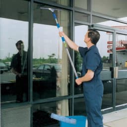 Unger 18 in. Stainless Steel Window Squeegee with Ergonomic Grip and Connect and Clean Locking System thumbnail 5