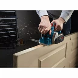 Bosch 6.5 Amp 3-1/4 in. Corded Planer Kit with Woodrazor Micrograin Carbide Blade thumbnail 3