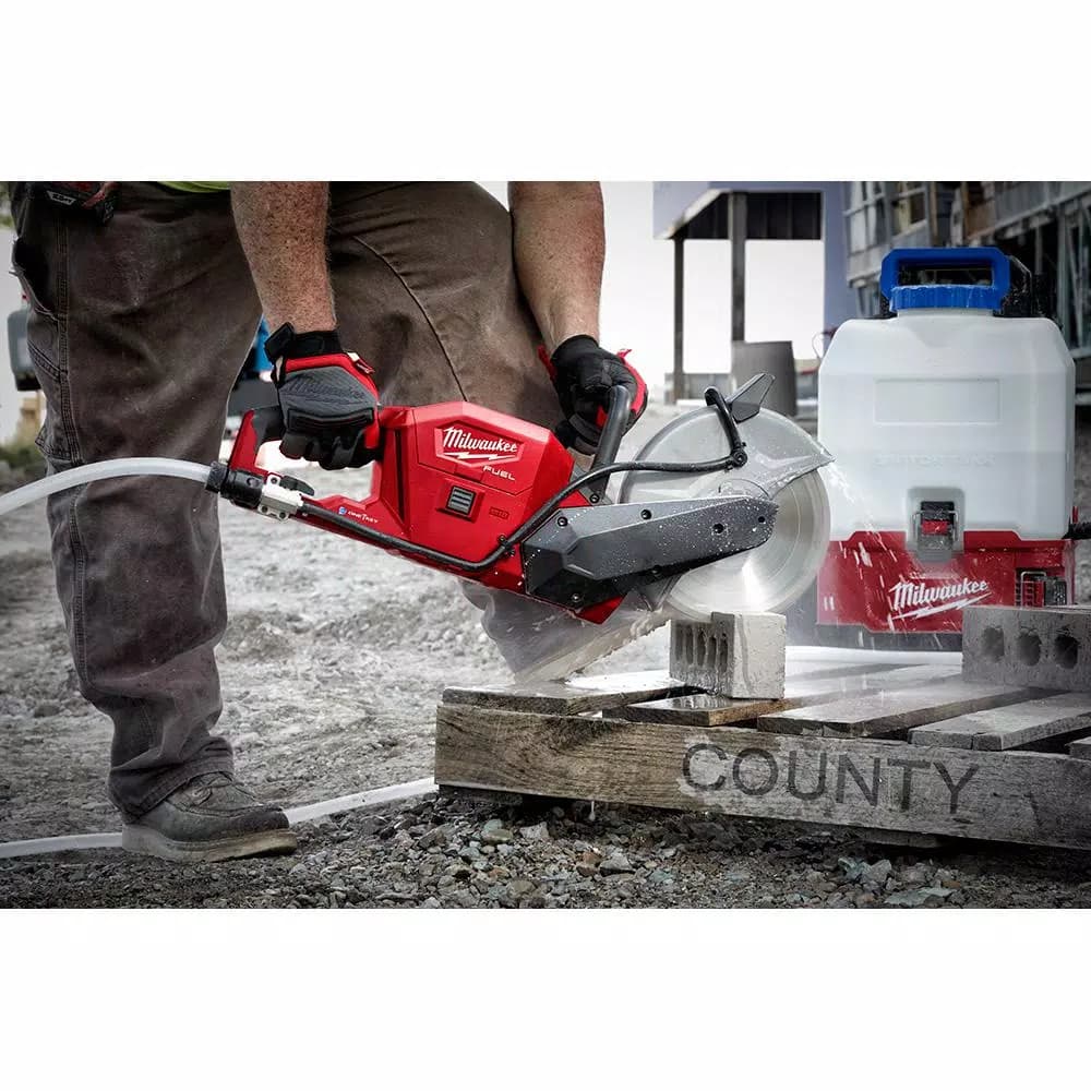 Milwaukee M18 FUEL ONE-KEY 9 in. Cordless Cut Off Saw (Tool-Only)
