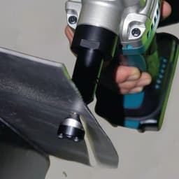 Makita 18V LXT Cordless 16-Gauge Nibbler Tool Only (XNJ01Z) thumbnail 7