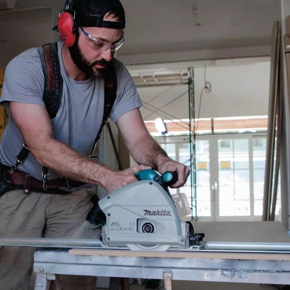 Makita 18V X2 LXT (36V) Brushless 6-1/2 in. Plunge Circular Saw Kit with Bonus 56T Carbide Blade