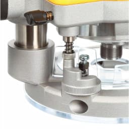 DEWALT 2-1/4 HP Variable Speed Router Combo Kit with Fixed and Plunge Bases thumbnail 4