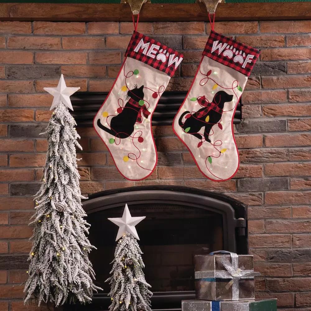 Glitzhome 21 in. LED Embroidered Linen Christmas Stocking - Cat Design