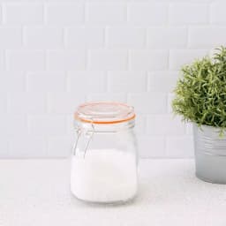 Unbranded 34 oz. Medium Glass Pickling Jar with Metal Bail Lid and Rubber Gasket thumbnail 1