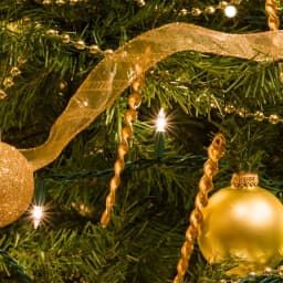 LUMABASE 200-Light Clear Mini String Lights, Warm White Incandescent, Green Wire, Indoor/Outdoor thumbnail 5
