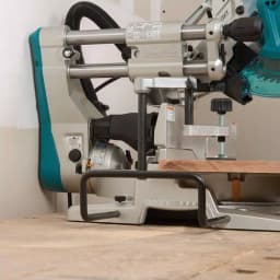 Makita 10 in. 15 Amp Dual-Bevel Sliding Compound Miter Saw with Laser and Folding Stand Kit thumbnail 4