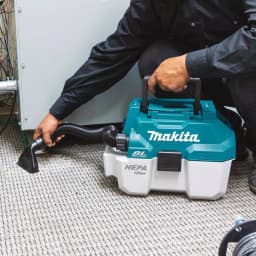 Makita 18V LXT Brushless Router, Jig Saw, and 2 Gal. Dust Extractor Combo Kit with 5.0 Ah Battery and Charger thumbnail 4