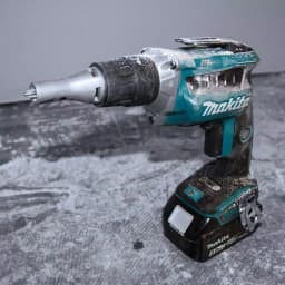 Makita 18V LXT Brushless Cordless Drywall Screwdriver Kit with 5.0Ah Battery & Charger thumbnail 7