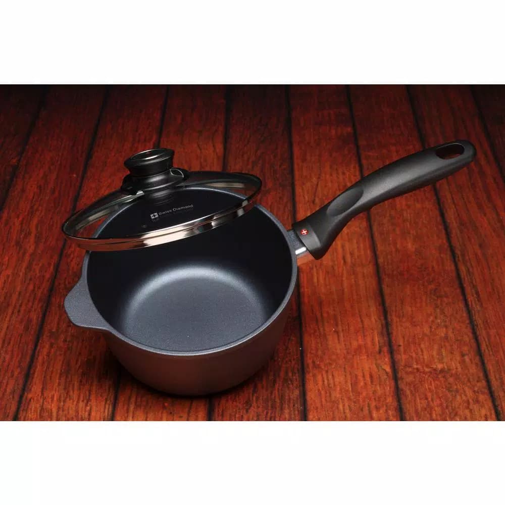 Swiss Diamond Classic Series 2.2 Qt. Cast Aluminum Nonstick Saucepan with Glass Lid, Gray