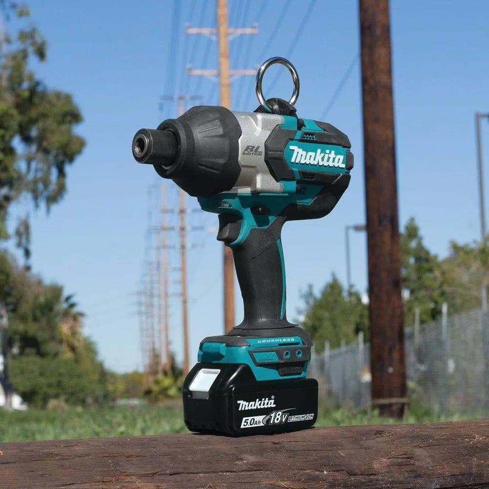 Makita 18V LXT Brushless High Torque 7/16 in. Hex Chuck Impact Wrench Kit w/ (2) 5.0Ah Batteries & Charger
