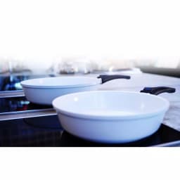 Berndes Vario Click Pearl 6 Qt. Cast Aluminum Ceramic Nonstick Saute Pan, White thumbnail 4