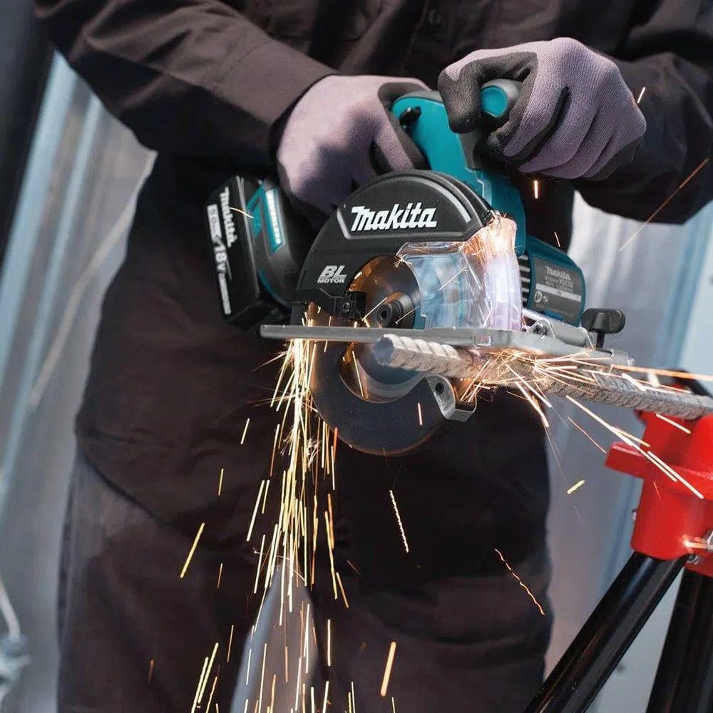 Makita 18V LXT Brushless 5-7/8 in. Cordless Metal Cutting Circular Saw (Tool-Only)