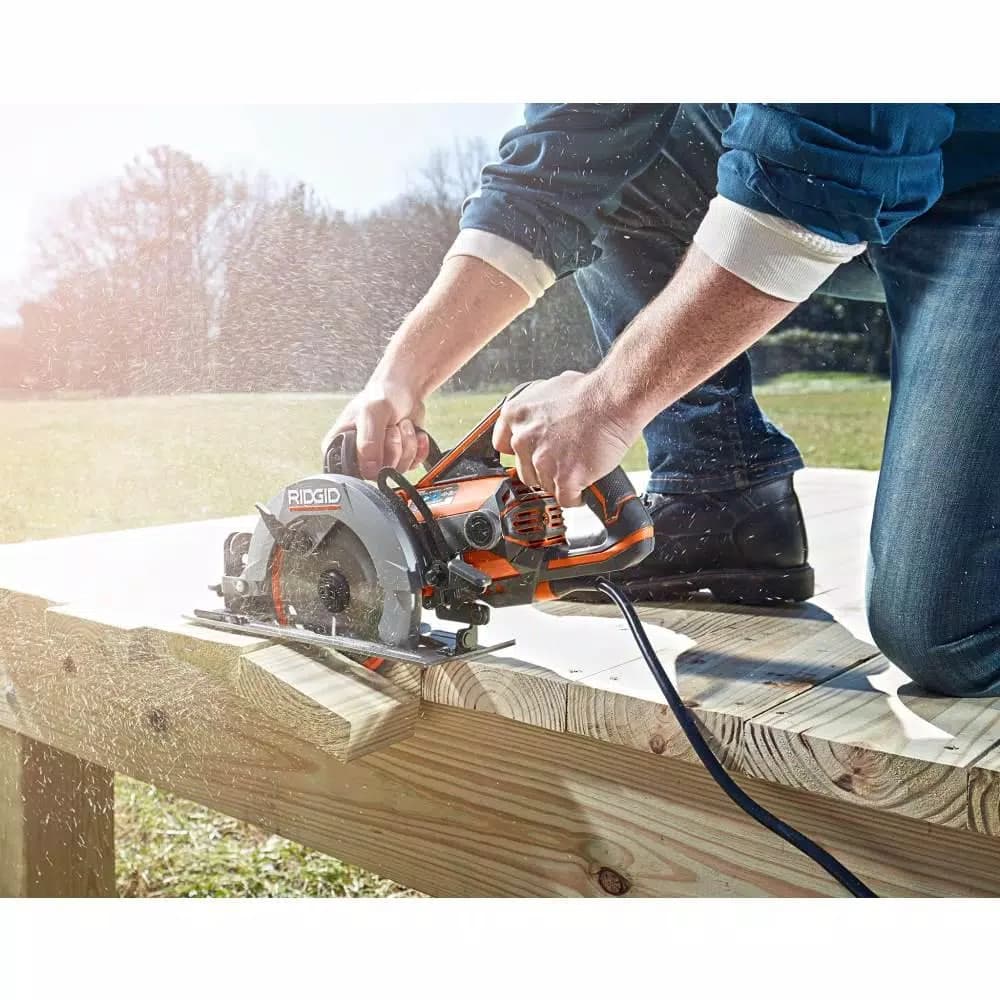 RIDGID 15 Amp 7-1/4 in. THRUCOOL Worm Drive Circular Saw