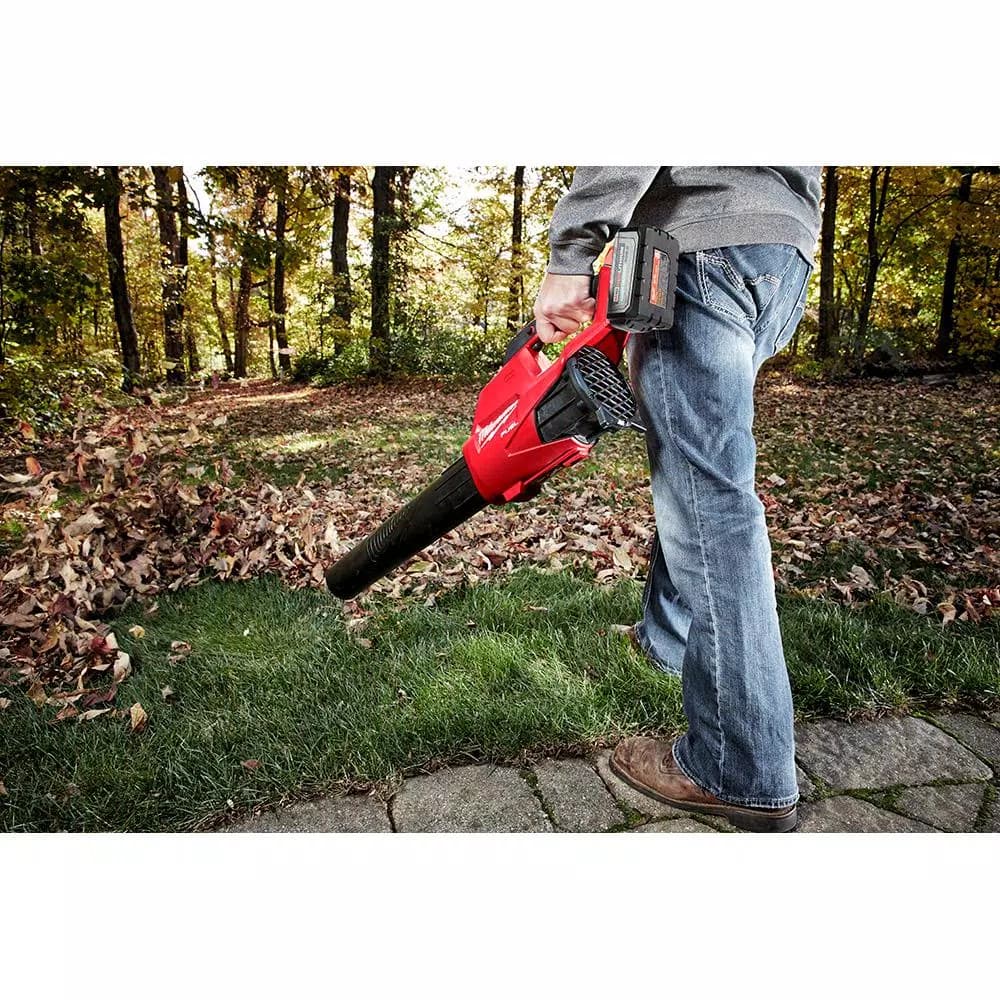 Milwaukee M18 FUEL 18V Cordless Brushless Handheld Blower, 450 CFM, 120 MPH (Tool Only)