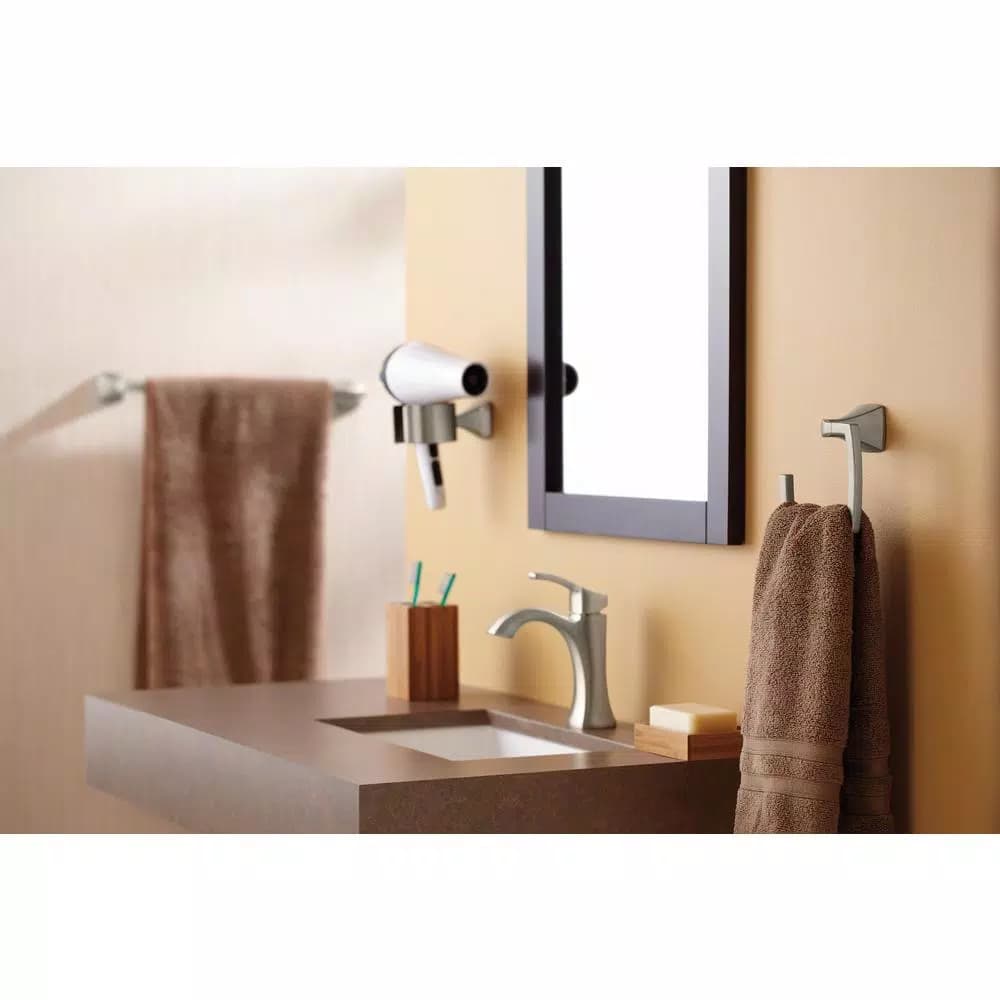 Moen Voss 18 in. Single Towel Bar, Brushed Nickel