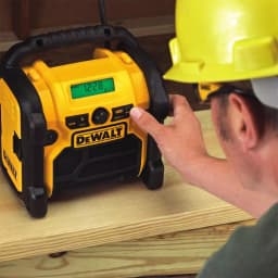 DEWALT FLEXVOLT 60V MAX Cordless Brushless Reciprocating Saw Kit with 6.0Ah Battery & Worksite Radio thumbnail 13