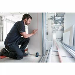 Bosch GLL 50 Self-Leveling Cross-Line Laser Level Kit with BM3 Positioning Device thumbnail 9