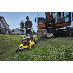 DEWALT 20 in. 20V MAX Cordless Walk Behind Push Lawn Mower with (2) 5.0 Ah Batteries and Charger thumbnail 3