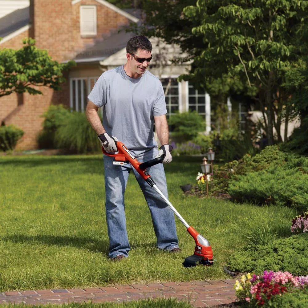 BLACK+DECKER 20V MAX Cordless String Trimmer and Edger with (2) 1.5 Ah Lithium-Ion Batteries and Charger
