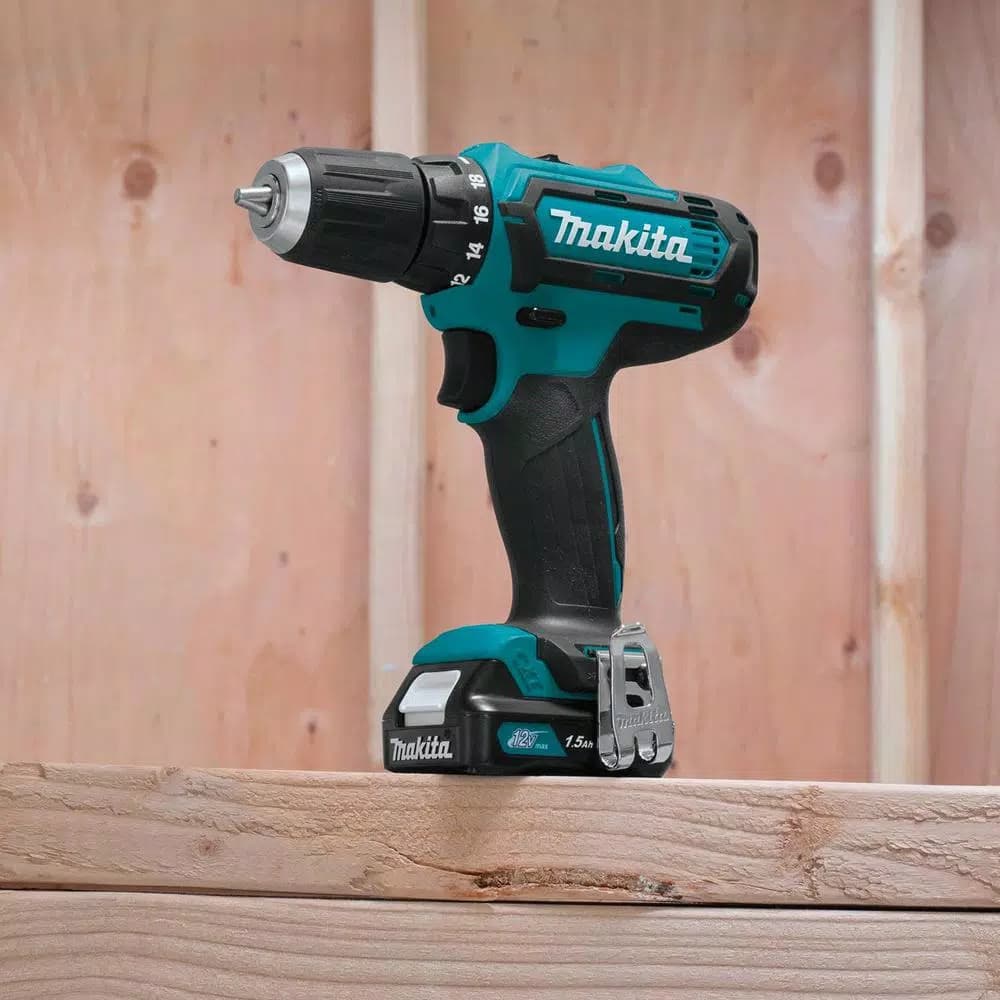 Makita 12V MAX CXT Cordless 3/8 in. Drill and Impact Driver Combo Kit with (2) 1.5Ah Batteries, Charger, and Bag