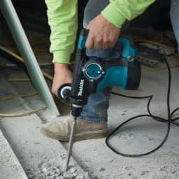 Makita 7 Amp 1-1/8 in. SDS-Plus Corded Rotary Hammer Drill with Hard Case thumbnail 5