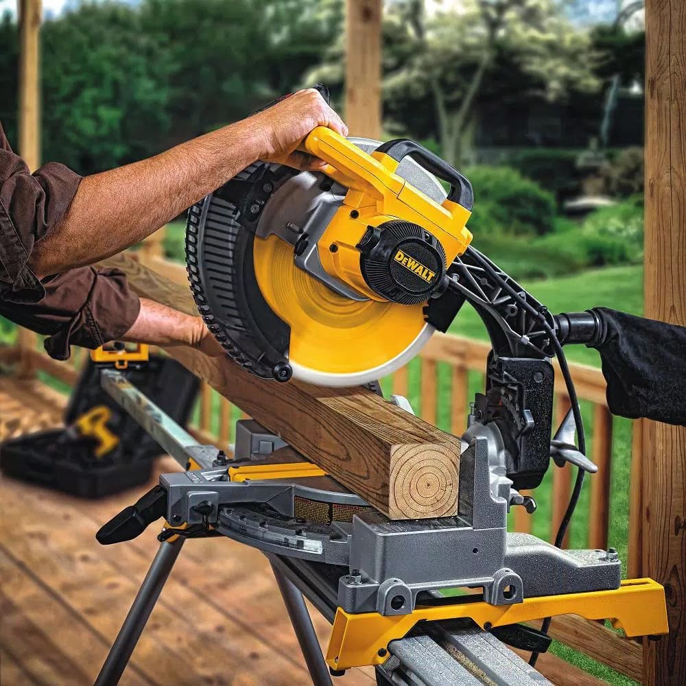 DEWALT 12 in. 32-Teeth Thin Kerf Construction Miter Saw Blade