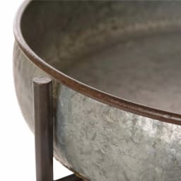 Glitzhome 25.79 in. Galvanized Metal Farmhouse Shelf with Removable Round Tray thumbnail 2