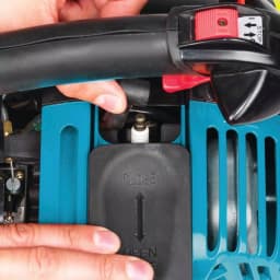 Makita 24.5cc 4-Stroke Gas Handheld Leaf Blower, 145 MPH, 356 CFM thumbnail 5