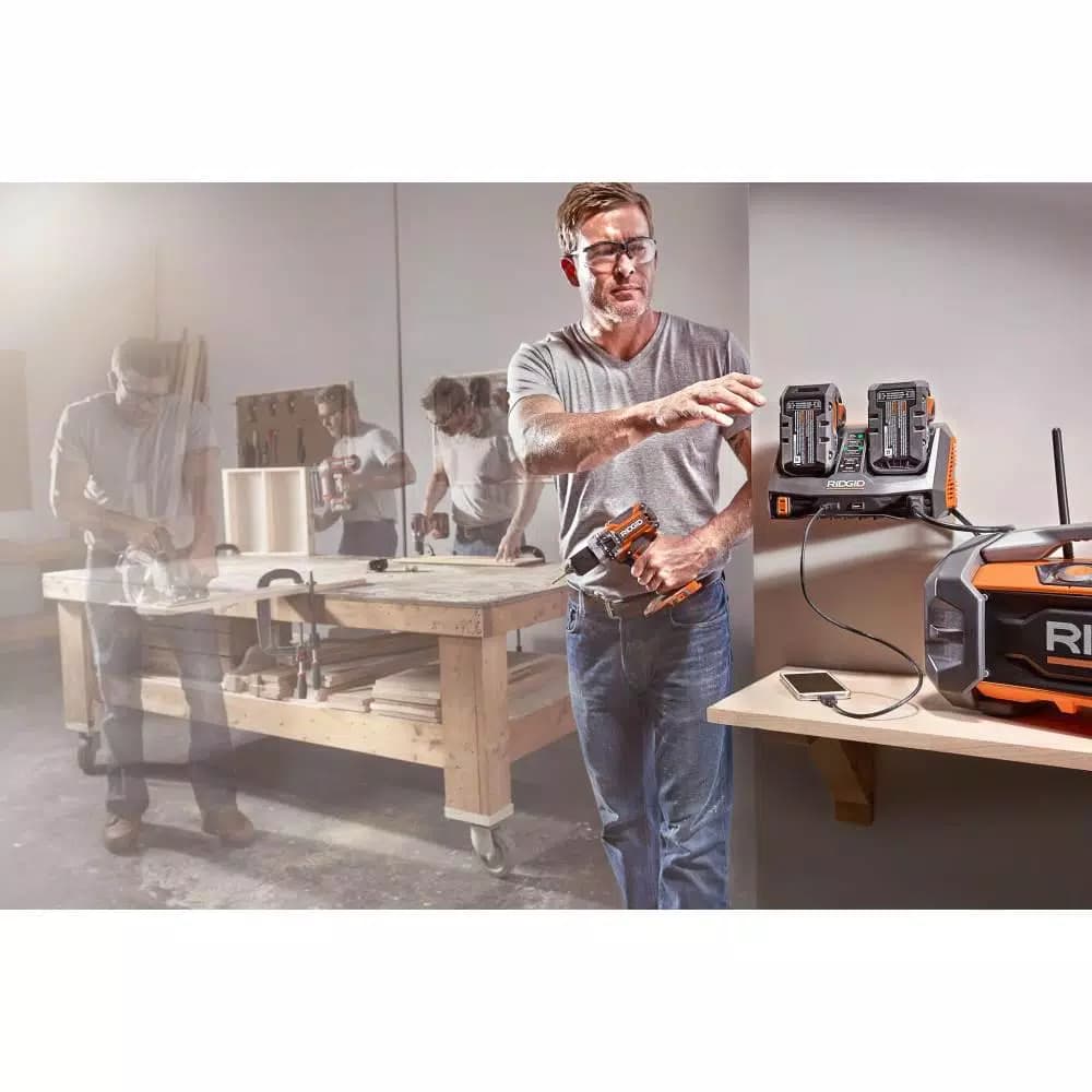 RIDGID 18V Lithium-Ion 2.0 Ah Battery and Charger Kit